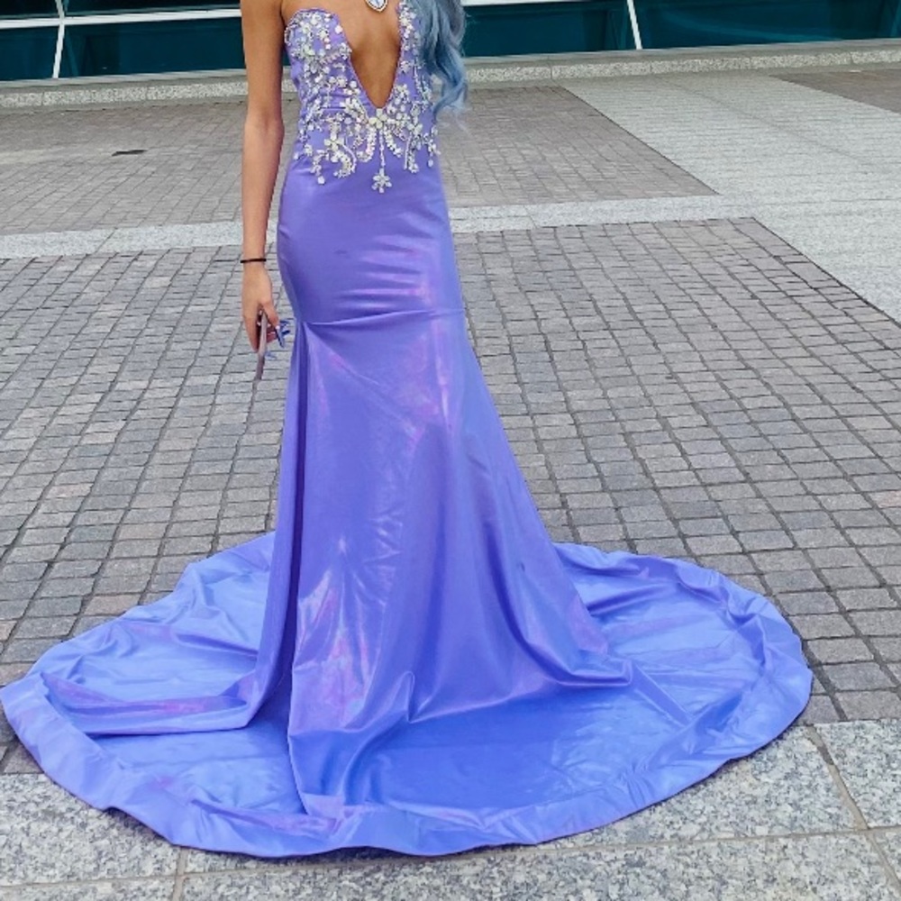 PROM DRESS - Picture 2 of 3